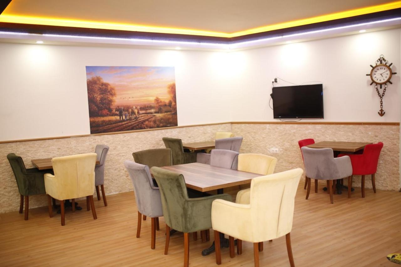 Oezhan Hotel Анталія Екстер'єр фото