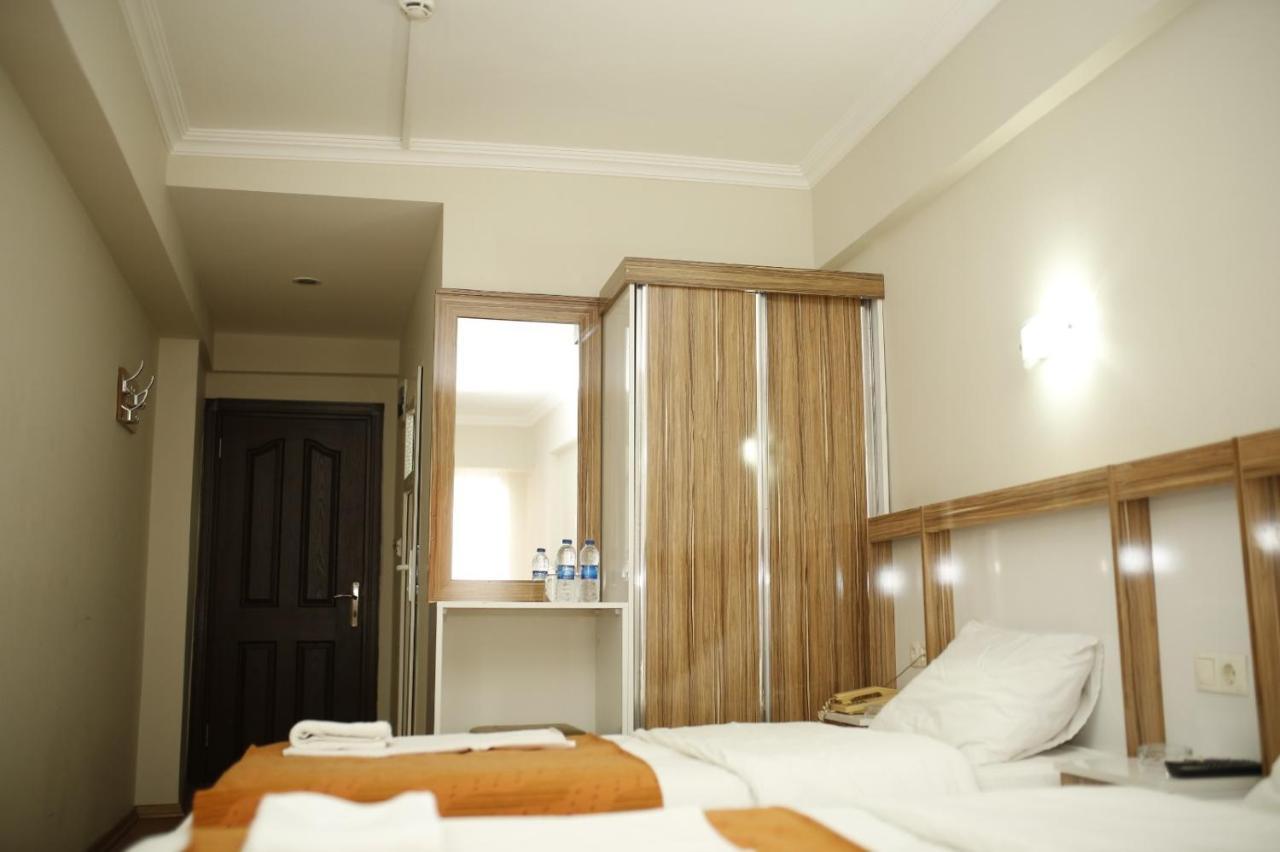 Oezhan Hotel Анталія Екстер'єр фото